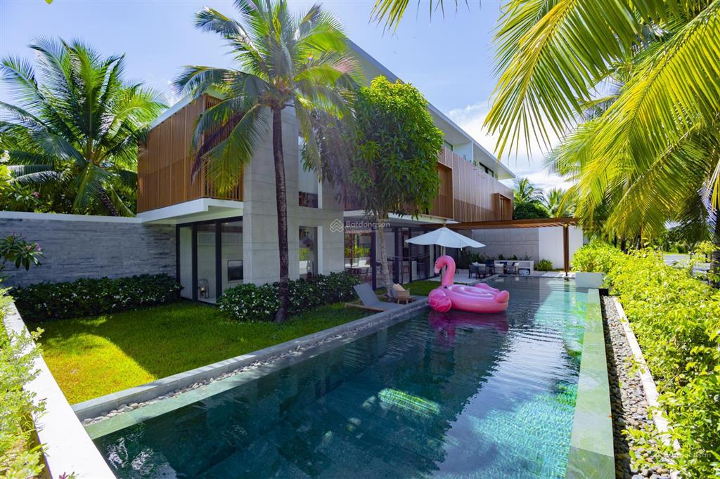 Bán bt sailing club tại phú quốc, 320m2, 4pn, 5wc. cam kết thuê 60tr/tháng, giá 23tỷ