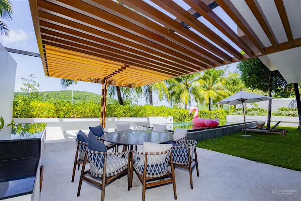 Bán bt sailing club tại phú quốc, 320m2, 4pn, 5wc. cam kết thuê 60tr/tháng, giá 23tỷ