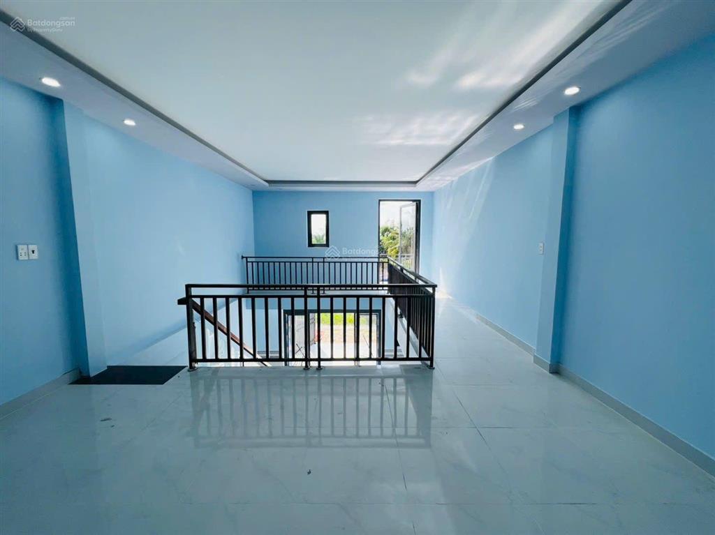 133m2 nhà lửng lầu đúc cách cầu lớn sài gòn 8km giá 1 tỷ 790