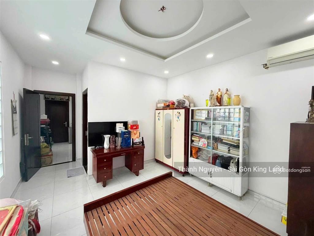 Nhà 2 mặt tiền phạm văn hai, tân bình, 4,3x17m, 2 lầu, 14 tỷ, đang kinh doanh