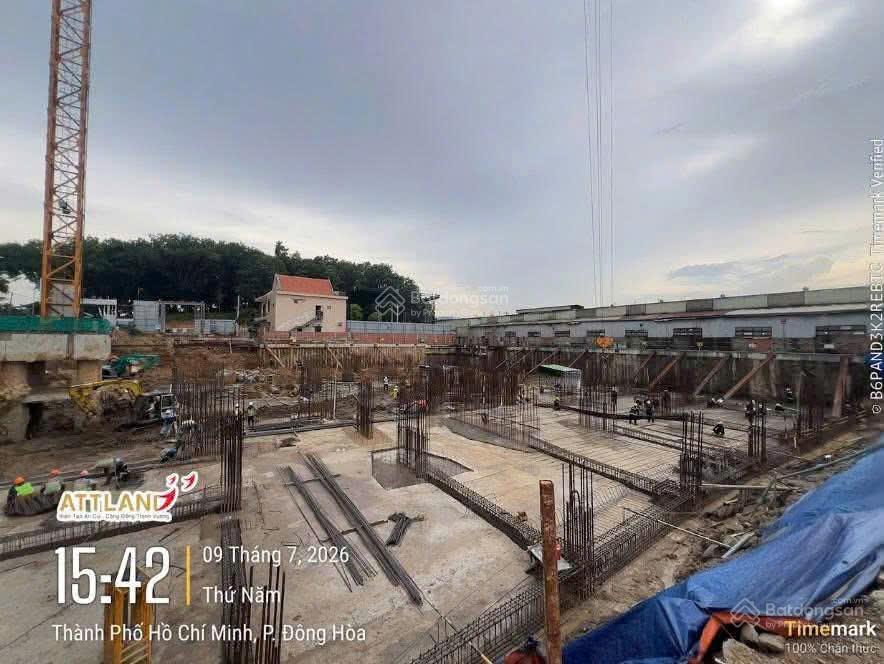 Chính chủ cần vốn bán nhanh căn 2pn, tầng cao, a2501, không chênh, hướng tây nam, view lanmark 81