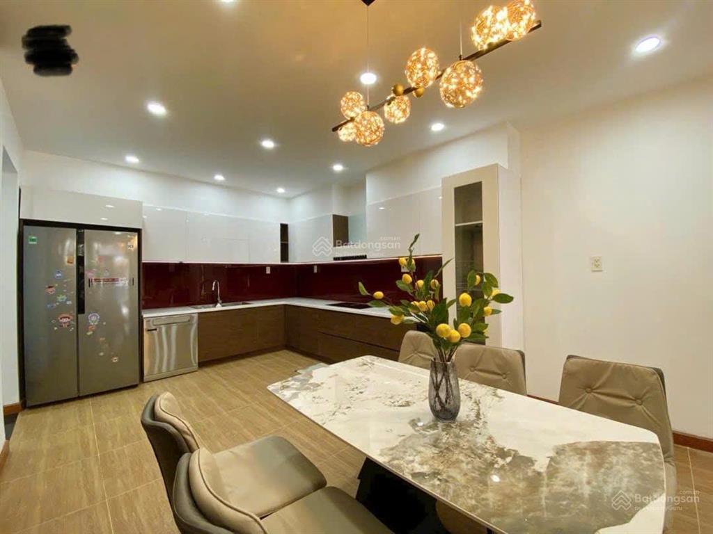 Lô góc đẹp nhất trung tâm hải châu  nhà 3 tầng mặt phố kinh doanh  160m2 mặt tiền 8m.