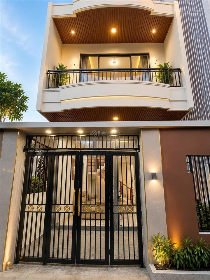 Bán nhà 2 tầng nguyễn công trứ 93m (mt 5m)  sát biển mỹ khê  full nội thất  7.5 tỷ