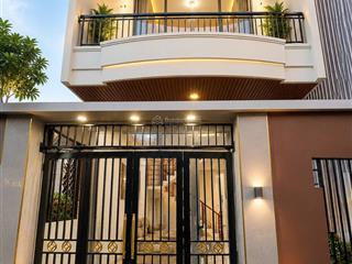 Bán nhà 2 tầng nguyễn công trứ 93m (mt 5m)  sát biển mỹ khê  full nội thất  7.5 tỷ