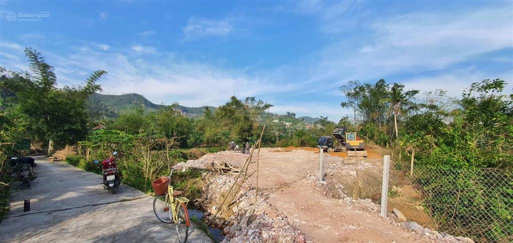 Cho thuê đất rộng 3900 m2 tại 1/quốc lộ 15, xã trường sơn, đức thọ cũ, giáp nam đàn, nghệ an