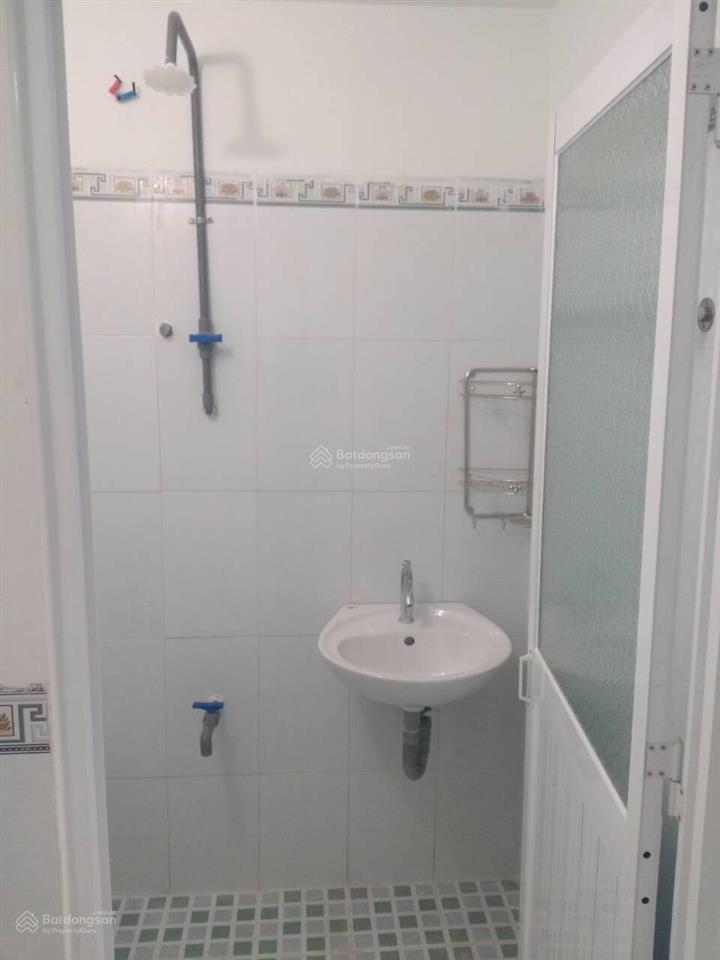 Cho thuê nhà trọ 27m2 sạch sẽ, giá 2 triệu ở hẻm 288/8, huỳnh văn lũy, phú lợi, hồ chí minh