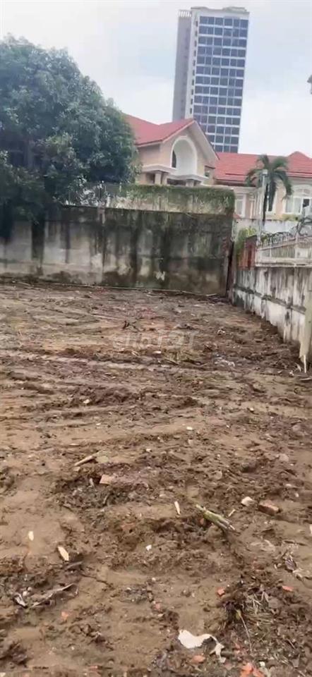 Cho thuê đất mặt tiền Thảo Điền