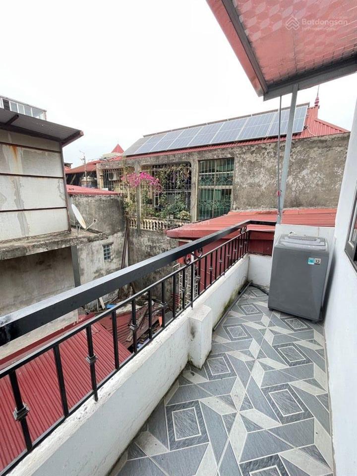 Gia đình nhường lại căn nhà sát phố huế chợ giời cho anh chị khách nào có nhu cầu, giá quanh 3 tỉ 8