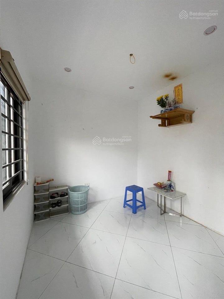 Gia đình nhường lại căn nhà sát phố huế chợ giời cho anh chị khách nào có nhu cầu, giá quanh 3 tỉ 8