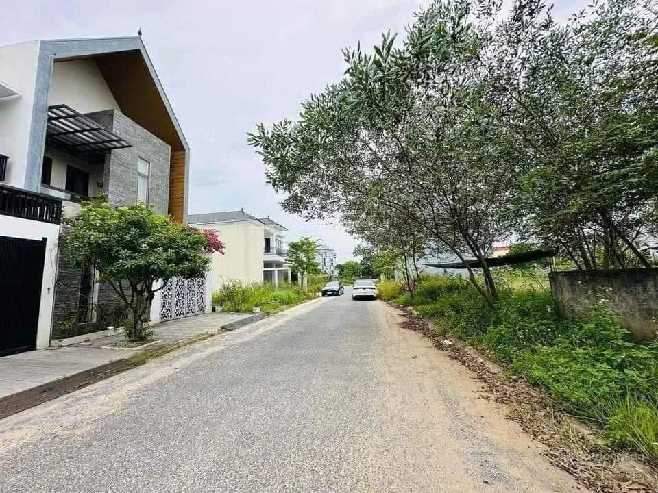 Bán lô đất đẹp tại kđt tây hữu nghị, tp đồng hới, quảng bình, lô o5.7 giá 2,95 tỷ, 116m