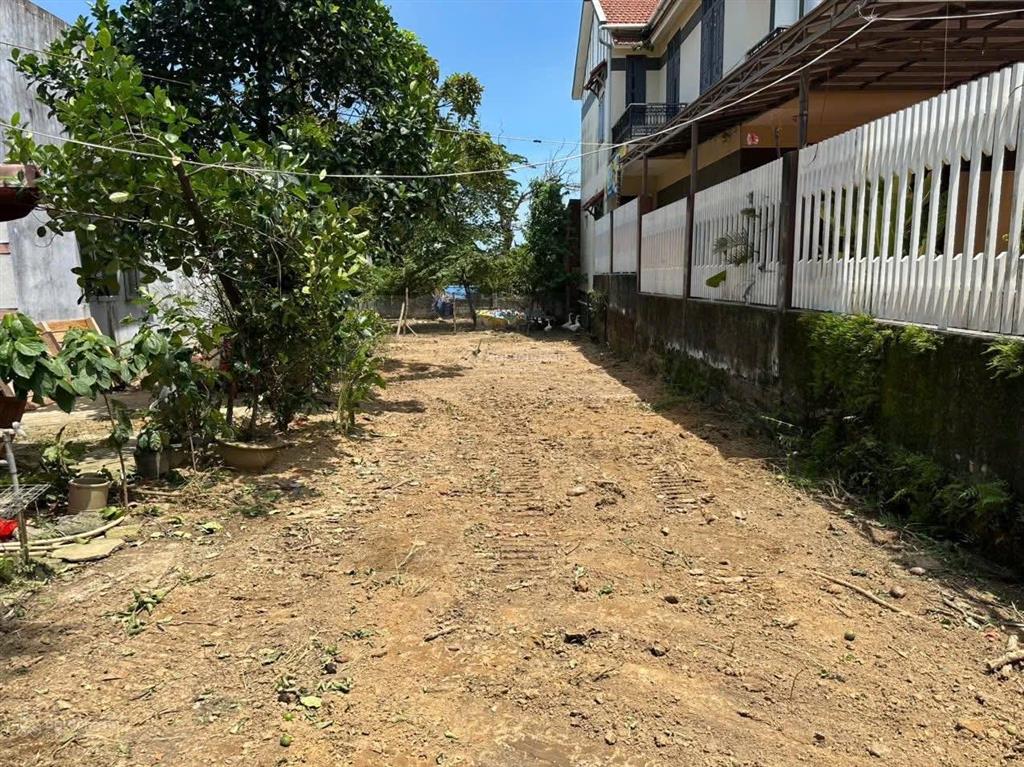 Mình chính chủ cần bán đất mặt tiền đường 3.75m lề 0.8m mà giá chỉ nhỉnh 8tr/m2