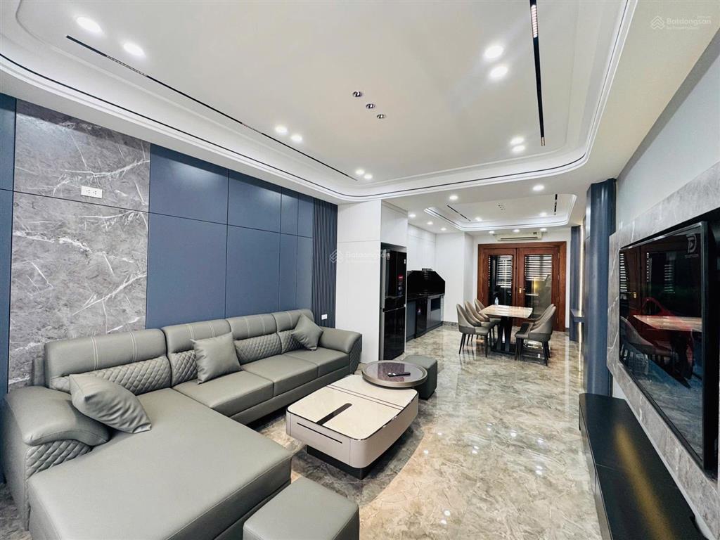 Hạ chào 2 tỉ nhà mặt phố phân lô tái định cư đặng vũ hỷ 50m 6 tầng thang máy full nội thất