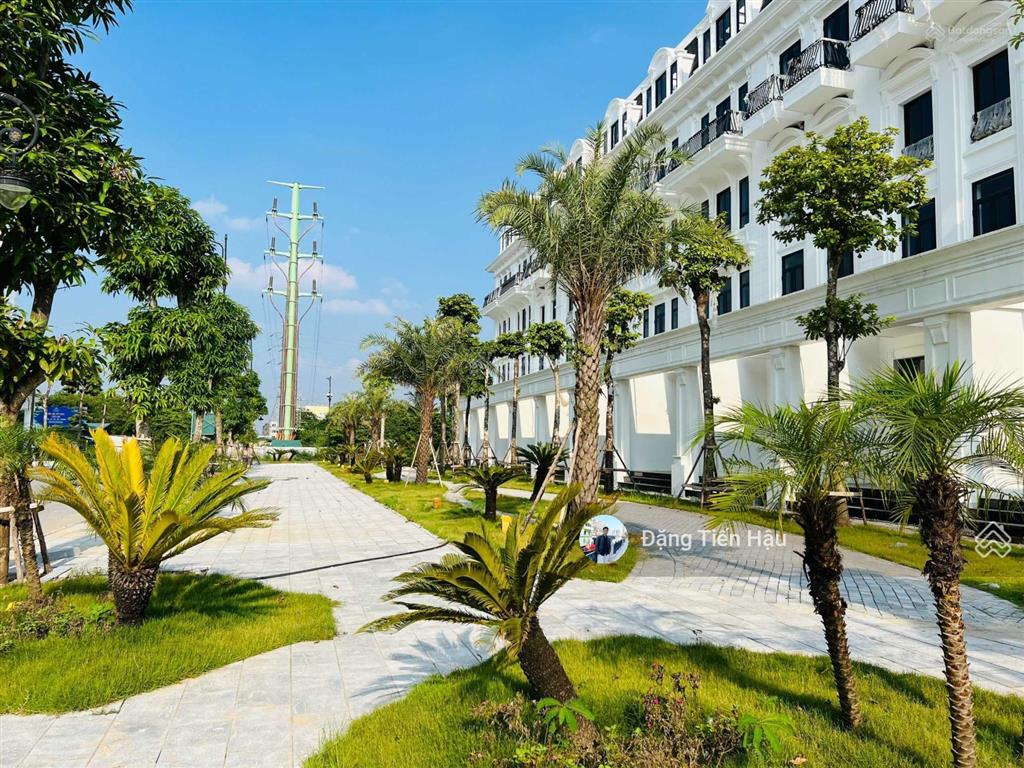 Chính chủ  bán căn góc l1.163 đường 30m view hồ yên sở, dt 193.6m2 tặng thêm 1000m2 sân trước nhà