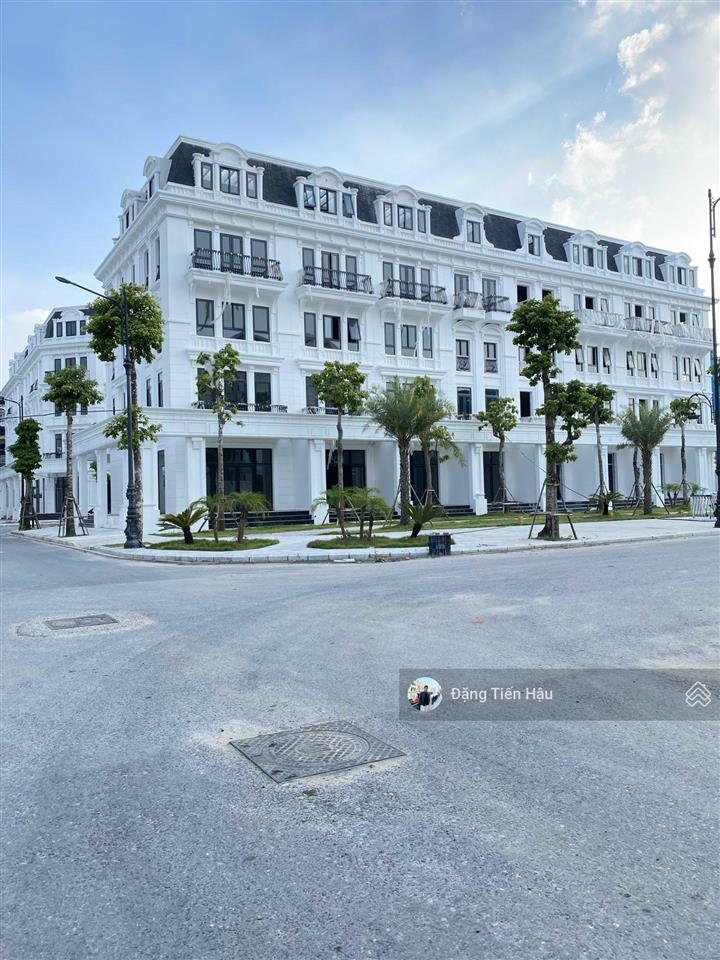 Chính chủ  bán căn góc l1.163 đường 30m view hồ yên sở, dt 193.6m2 tặng thêm 1000m2 sân trước nhà