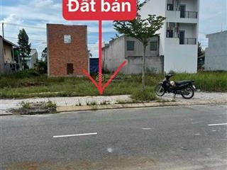 Cần tiền bán gấp lô đất đường 12m giá 550 triệu ngay kcn đức hoà 3 dt 5x16m