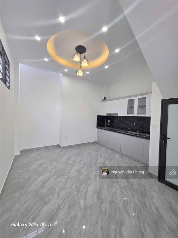 Bán nhà 3 tầng xây độc lập có sân cổng 50m2 hướng tây bắc tại đa phúc ( hưng đạo mới ) dương kinh