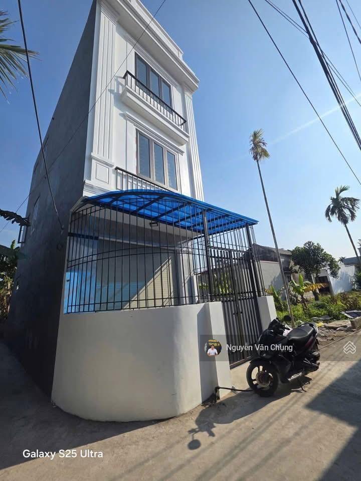 Bán nhà 3 tầng xây độc lập có sân cổng 50m2 hướng tây bắc tại đa phúc ( hưng đạo mới ) dương kinh