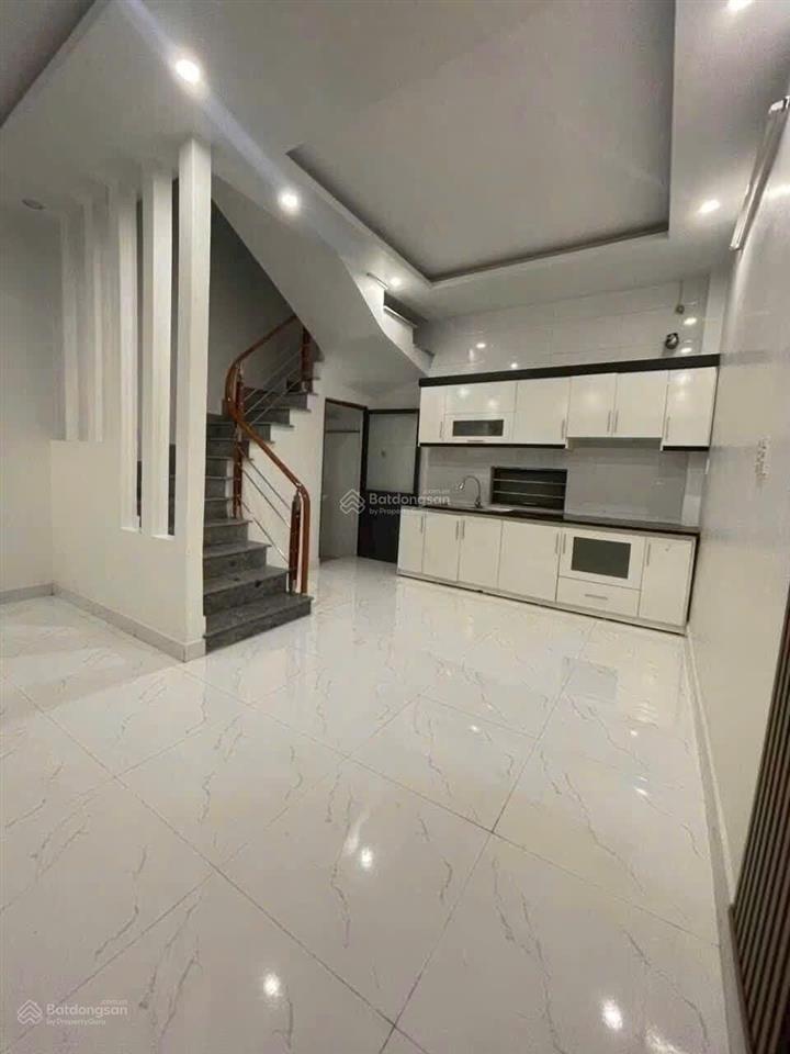 Chủ gửi bán nhà 3 tầng 40m2 hướng nam giá chỉ 1,6** tỷ tại phúc hải, gần chợ chiều đa phúc