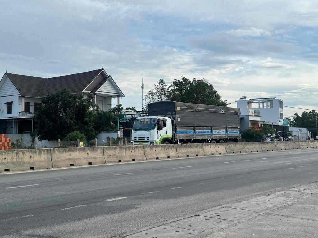 Bán mặt tiền Quốc lộ 1 70m ngang, DT 2655m2( gần Cao tốc Vĩnh Hảo- PT)