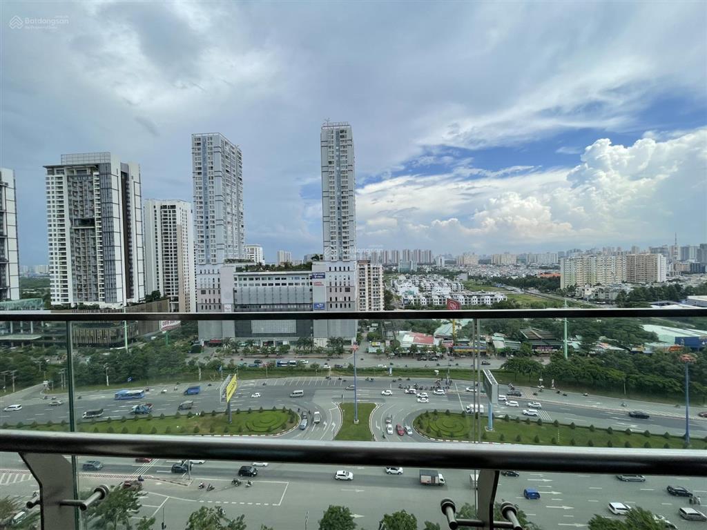 Bán gateway thảo điền  2pn căn góc  view trọn thành phố