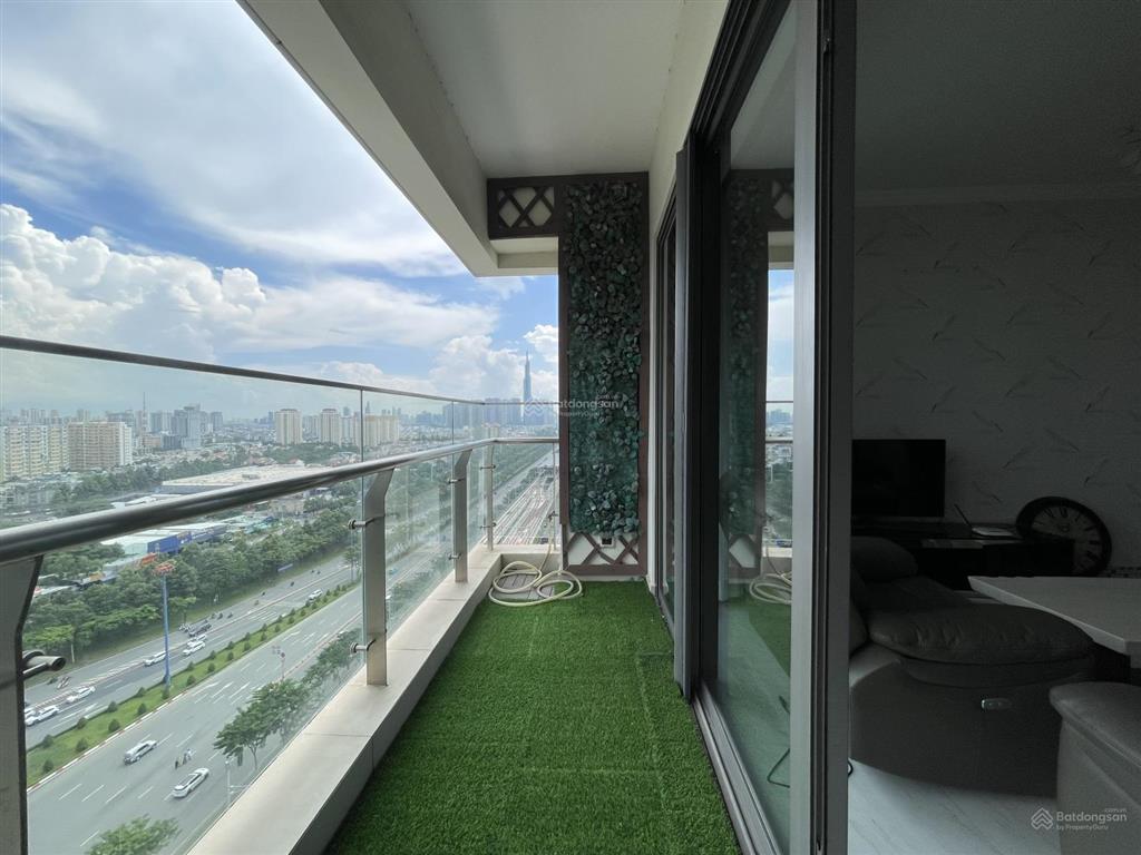 Bán gateway thảo điền  2pn căn góc  view trọn thành phố
