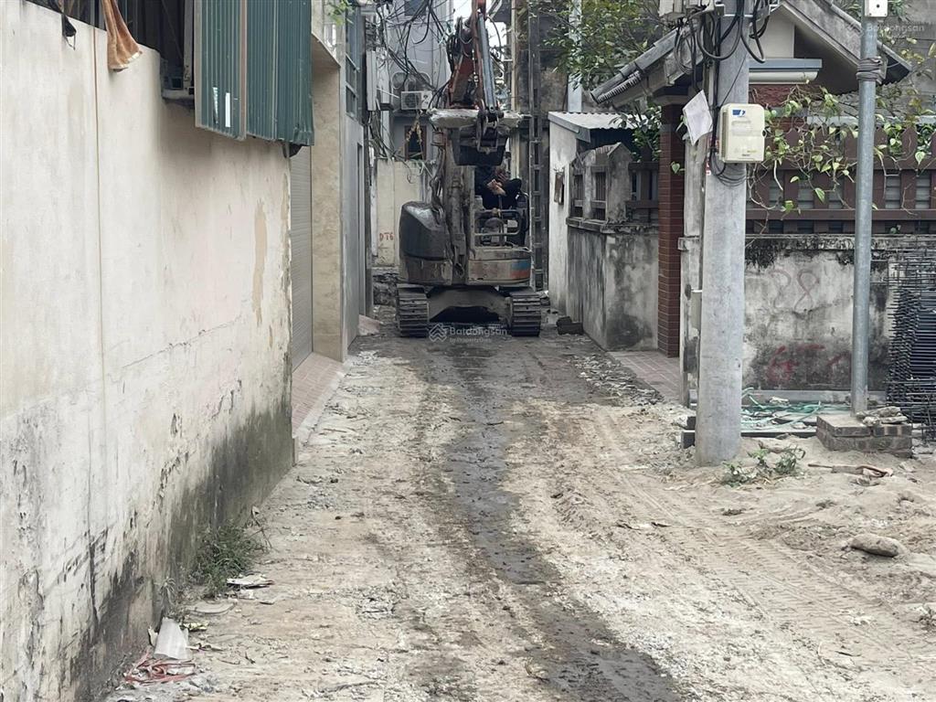 Lô góc 37m2 phúc hậu dục tú đông anhmt3.7ngõ thông taxigần 2 vin/đường sắt cao tốc