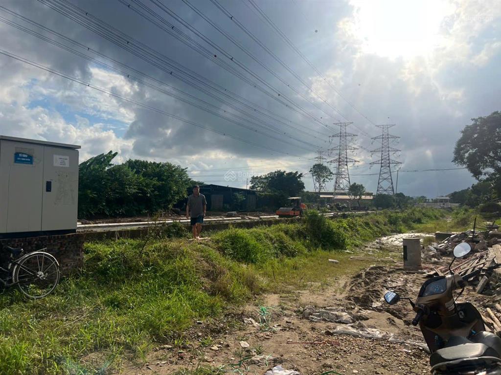 67m2mt4.2cống thôn yên viên phù đổngsẵn 1t ở/cho thuêđường thôgoto tránh1 bước sang long biên