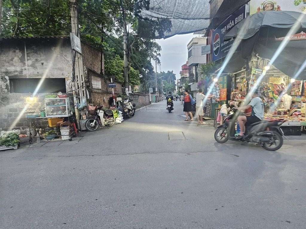 85m đình xuyên phù đổngô tô vàogần trường các cấp/chợ/siêu thịkhu dân cư đông đúc0965 901 ***