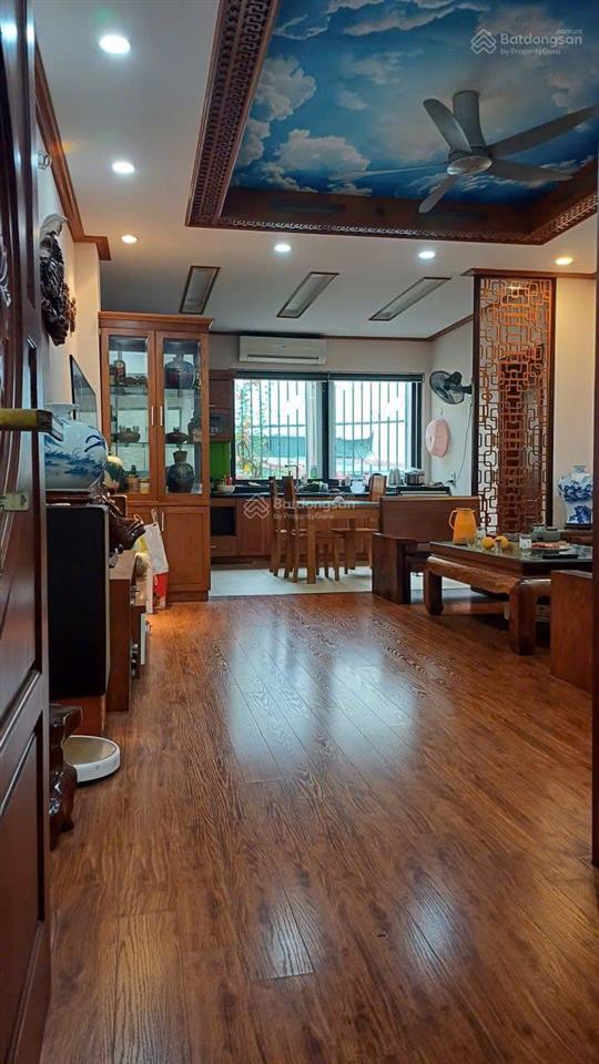 Nhà 4t 85m2trung tâm thị trấn yên viên phù đổng mớimt6m đườg thôg oto tránh10m ra chợ lớn