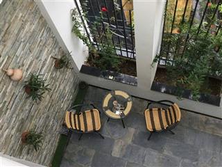 Nhà 4t 85m2trung tâm thị trấn yên viên phù đổng mớimt6m đườg thôg oto tránh10m ra chợ lớn