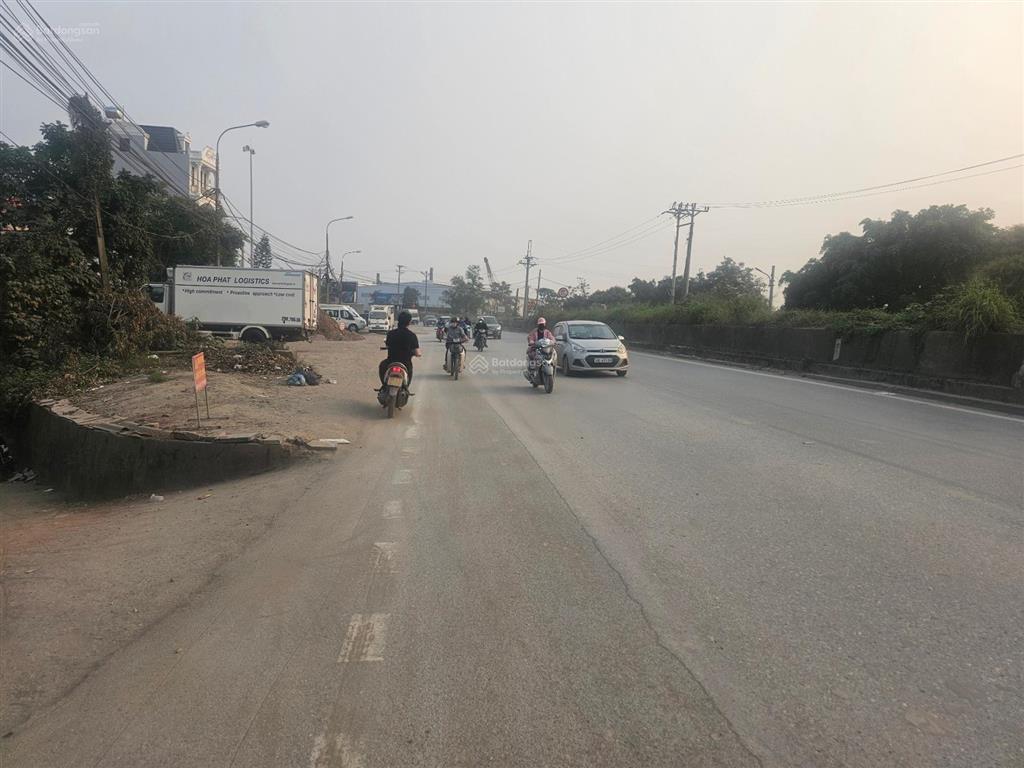 Ái mộ phan đăng lưu88.5m2mt4.6m, 4t mới tinh6.x tỷngõ thôngoto vào tận nhàở/cho thuê/kd