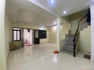 50m2 3t ở luôn yên viên phù đổngngõ thôg 10m ra mặt phố hà huy tậptrung tâm thị trấntiện ích az