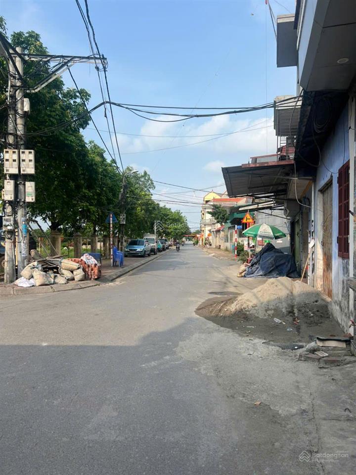 80m2 yên viên phù đổngoto tránh2 mặt ngõ thônggần đặng công chấtgần đường 28m đang mởsổ đẹp