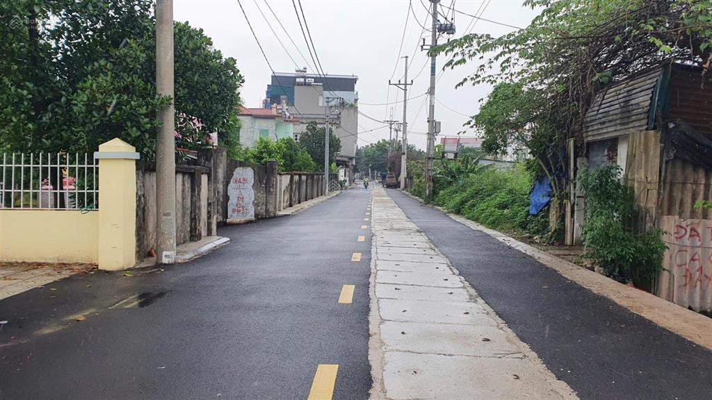 5xtr/m2 yên thườnggần vin mới111m2 lô góc nở hậumt6mđường thông oto50m ra trục oto tránh