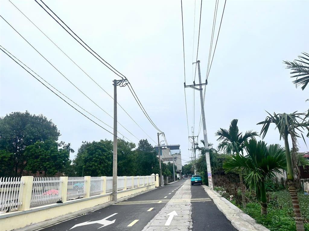 5xtr/m2 yên thườnggần vin mới111m2 lô góc nở hậumt6mđường thông oto50m ra trục oto tránh