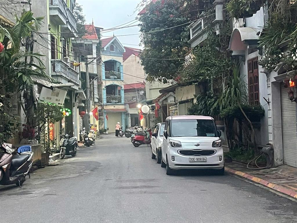 4.x tỷ kim quan yên viên phù đổng mới40m² mt6m10m ra ô tô tránhkhu dân cưphố ẩm thực sầm uất