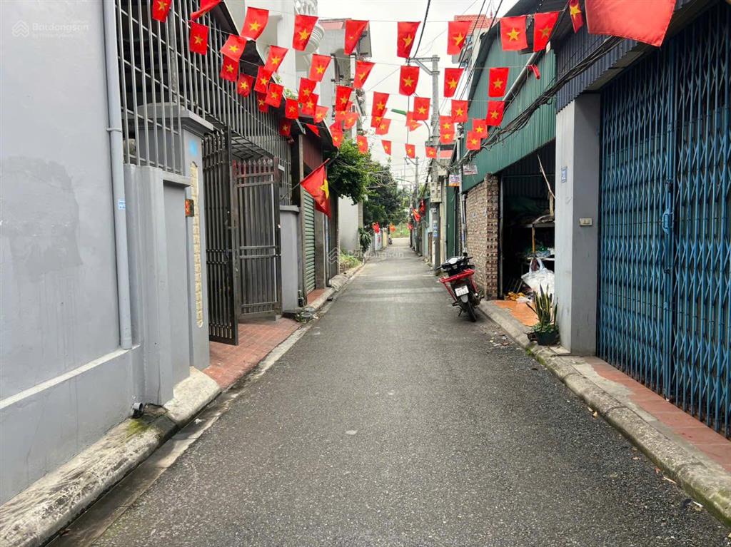 75m2 cống thôn yên viênmt4,5mngõ nông oto thôngsẵn xưởg cho thuêgiao thôg tiệngần trường/chợ