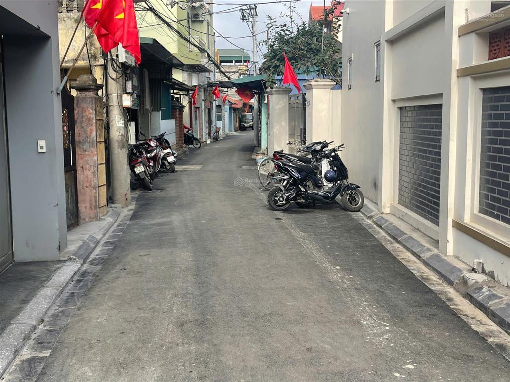 3.x tỷ lô góc phúc hậu đông anhngõ thông taxigần 2 vinsát cao tốcgần tđckhông quy hoạch
