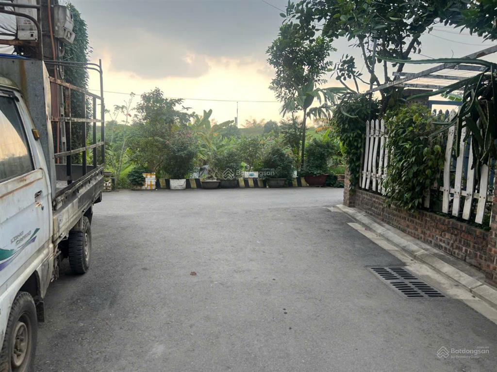 Sẵn 1t cống thôn yên viên60m² 3 mặt tiền oto tránhgần chợ/trường/nhà văn hoácực gần cầu đuống