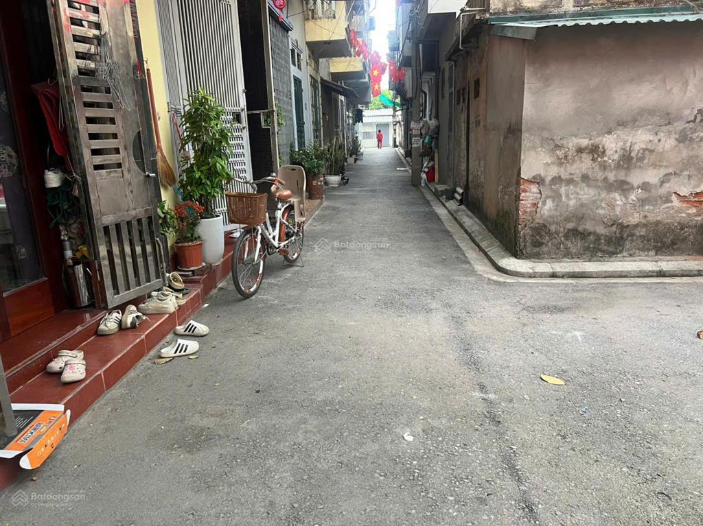 Sẵn 1t cống thôn yên viên60m² 3 mặt tiền oto tránhgần chợ/trường/nhà văn hoácực gần cầu đuống