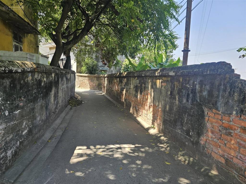 3.x tỷ 43m2 nhà 2t mới trung tâm thị trấn yên viên, 15m ra oto, gần đặng công chất, gần đường 28m