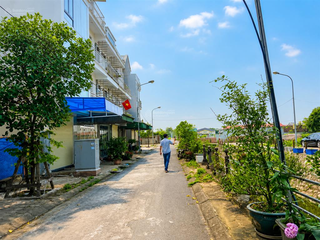 Đất đẹp 40m2 mt4m tái định cư yên thường yên viên phù đổng mớicách lô góc 1 lô không lo quy hoạch