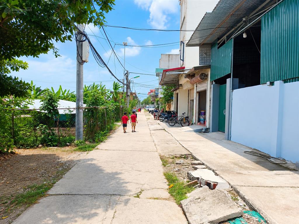 Bán nhà 2t sẵn ở/cho thuêthôn trung dương hà46m2 mt5m20m ra oto tránhdân cư đôngđường mở đẹp