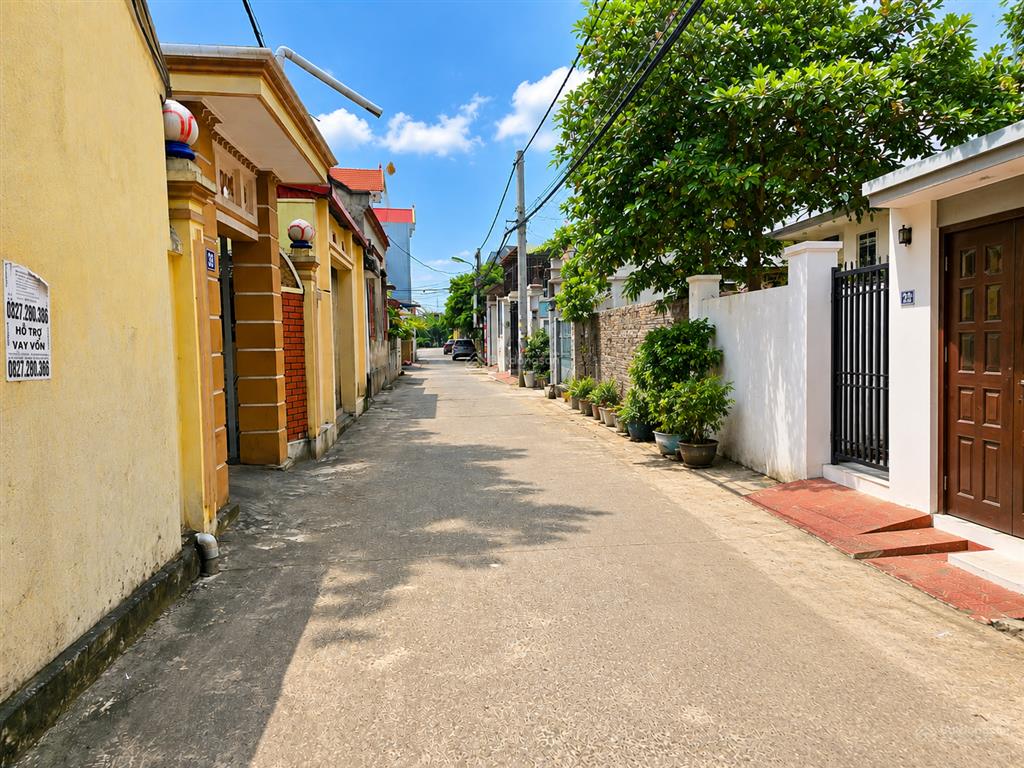 60m2 dương hà phù đổngtrong đêoto tránhlô gócngõ thônggần nhà văn hoá, chợ, trường