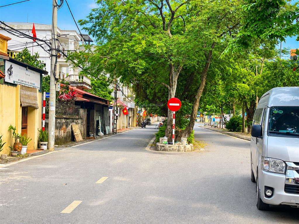4.x tỷ 60m2 xuân dục yên thườngmt7mngõ nông thôngsổ nở hậu50m ra oto tránhdân cư đông