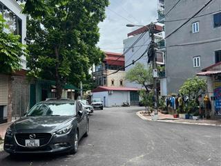 5.x tỷ 60m tái định cư yên viênngõ oto thônggần đặng công chấtngay đường 28m đang mởsổ đẹp