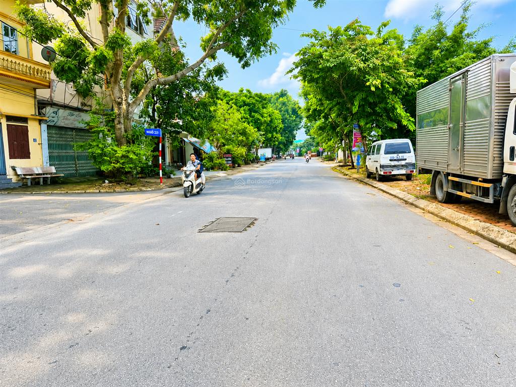 Giá tốt 125tr/m2không quy hoạchoto tránhvỉa hètái định cư yên thường gia lâmdân cư đông