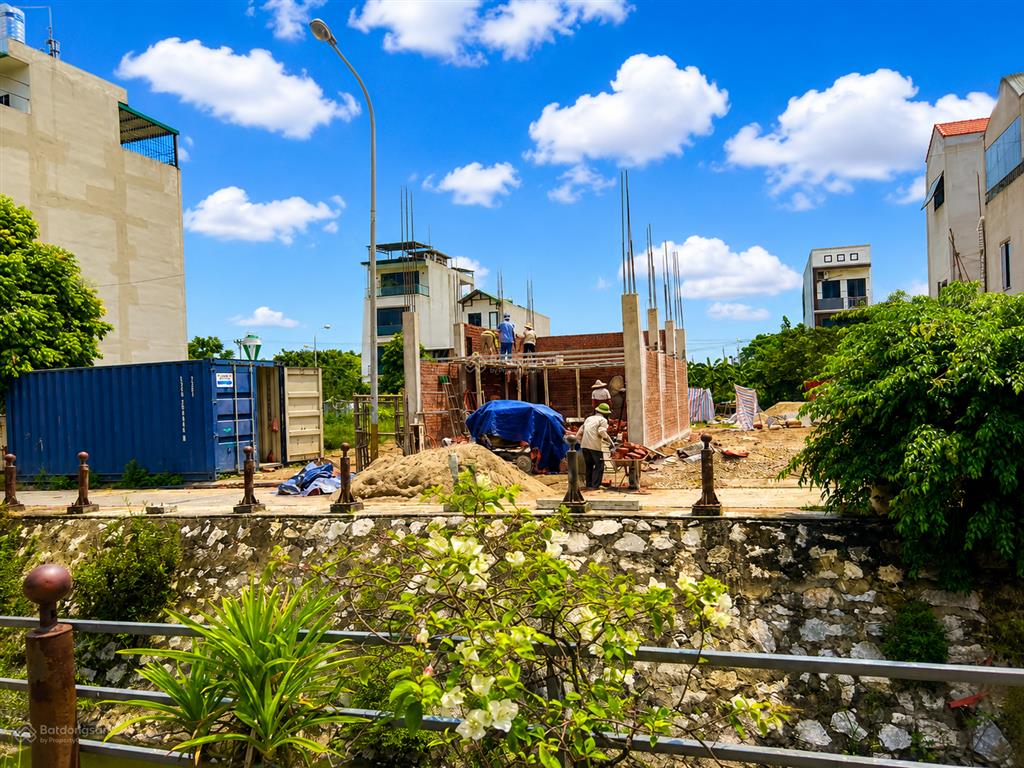 45m2 tái định cư yên thường gia lâmmt 4.5mkhông quy hoạchsẵn sổvỉa hèoto tránhdân cư đông