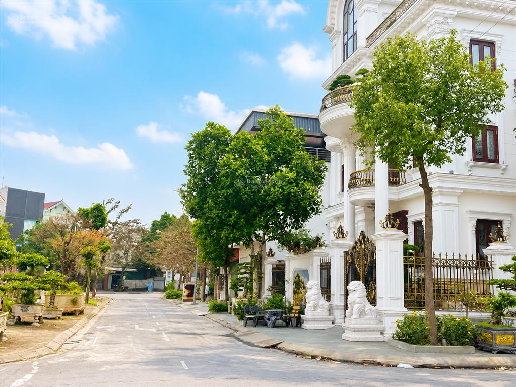Đất đẹp 40m2 mt4m tái định cư yên thường yên viên phù đổng mớicách lô góc 1 lô không lo quy hoạch