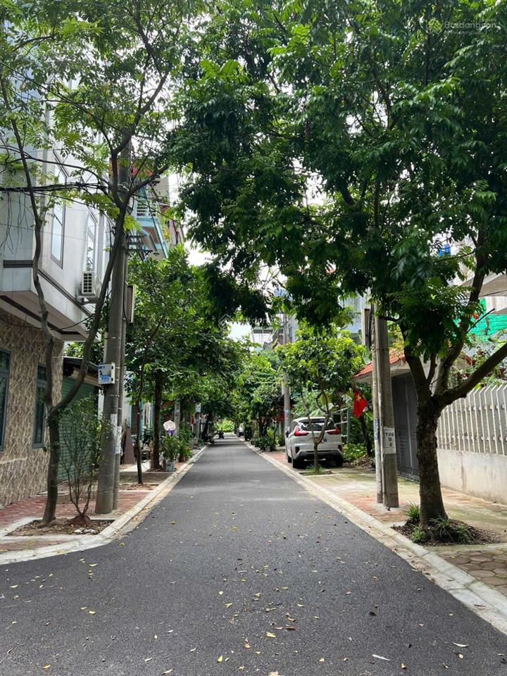 5,x tỷ, 80m2 tái định cư yên viên, sẵn nhà, ô tô tránh, vỉa hè, sổ vuông đẹp, gần đường đôi/mặt phố